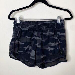 Athleta Camo Print Mesh Pacer Run Short 4”